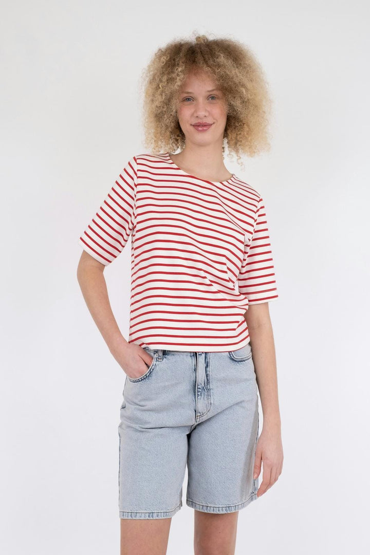 Neo Noir - Soanie Stripe Tee - Red