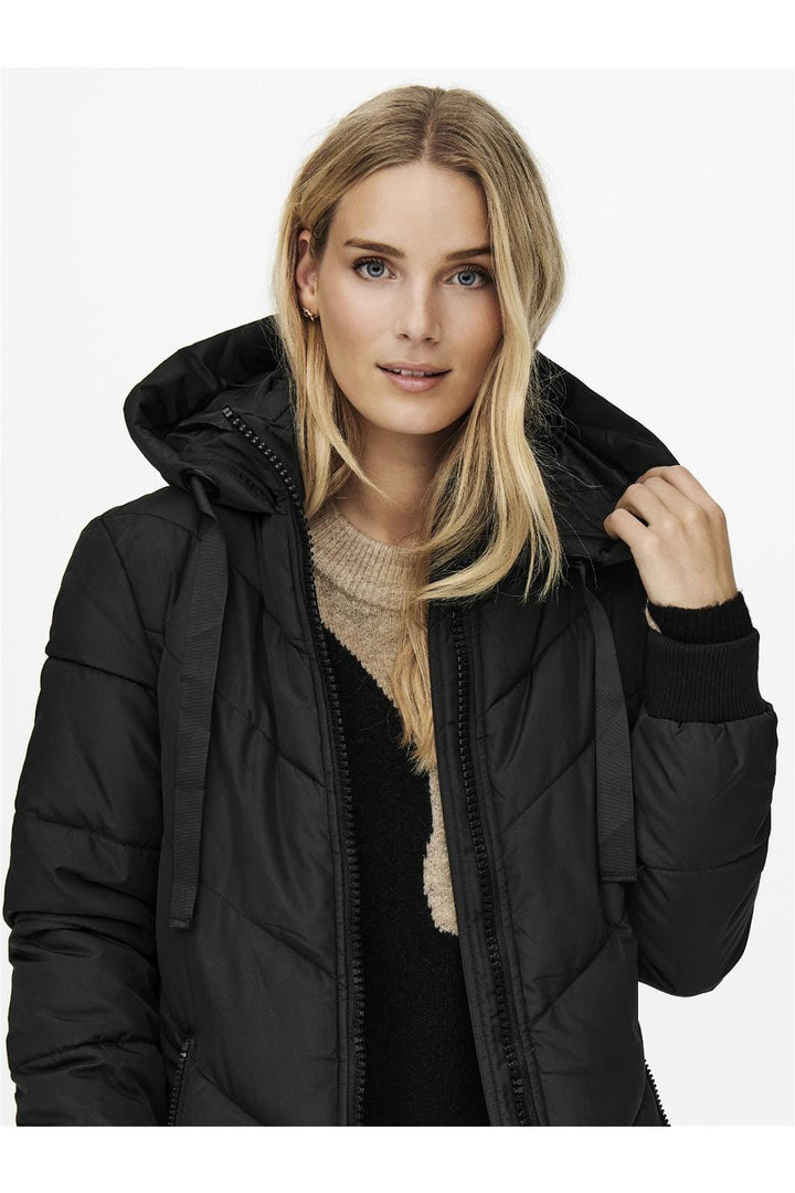 Jdy - Jdyskylar Padded Hood Jacket - 3802348 Black Black