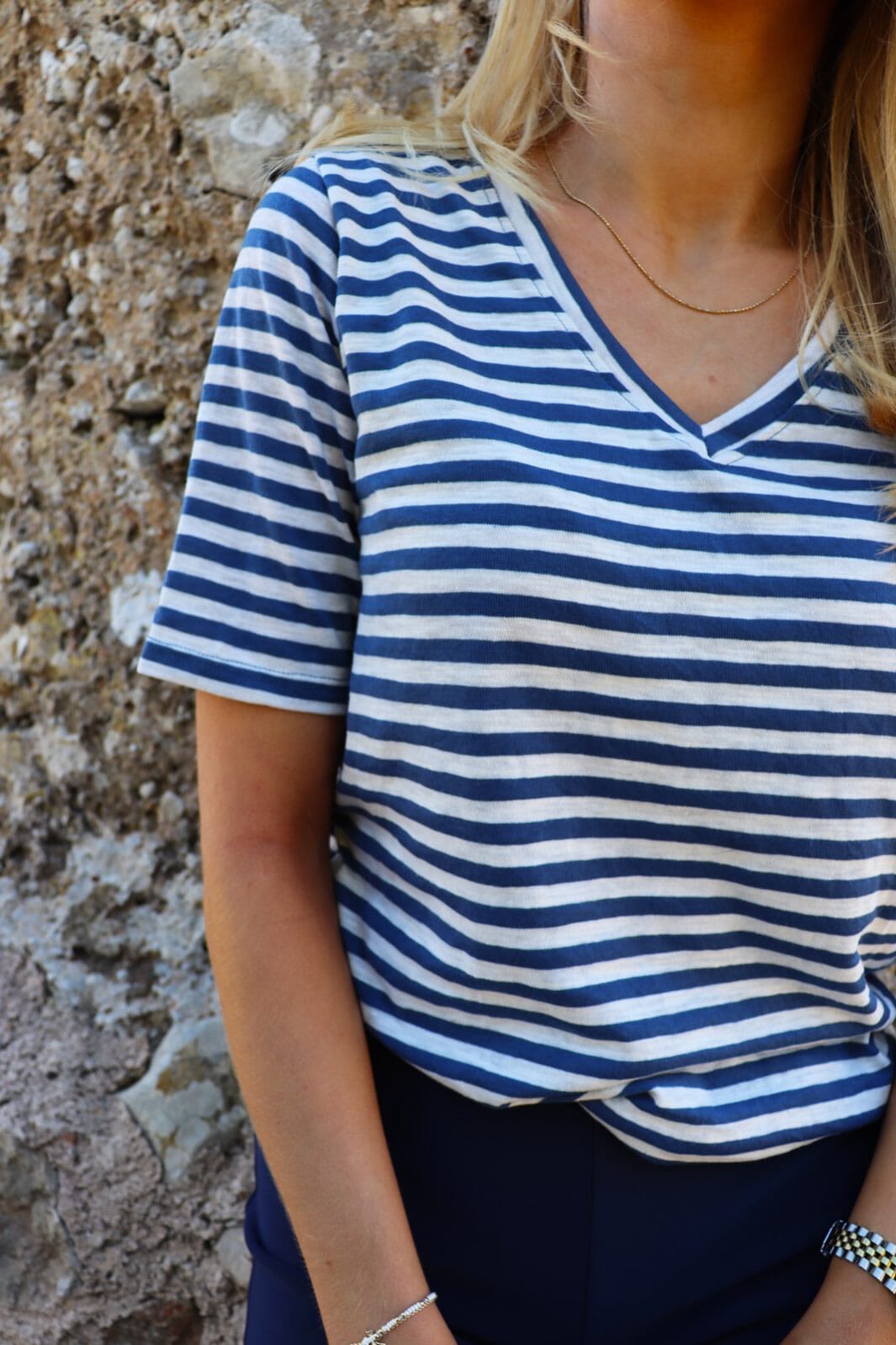 Liberte - Ulla-Ss-Vneck-Stripe-Tshirt 21674 - Denim Blue White Stripe