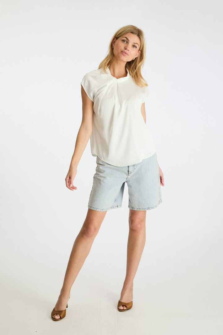 Neo Noir - Fleur Drapy Satin Blouse - Off White