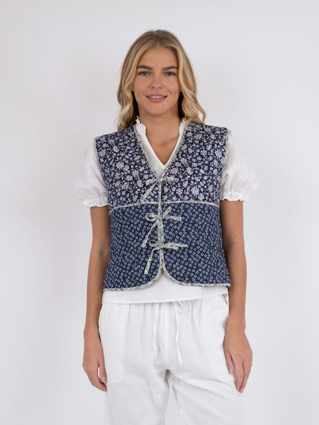 Neo Noir - Karine Quilt Combination Vest - Blue