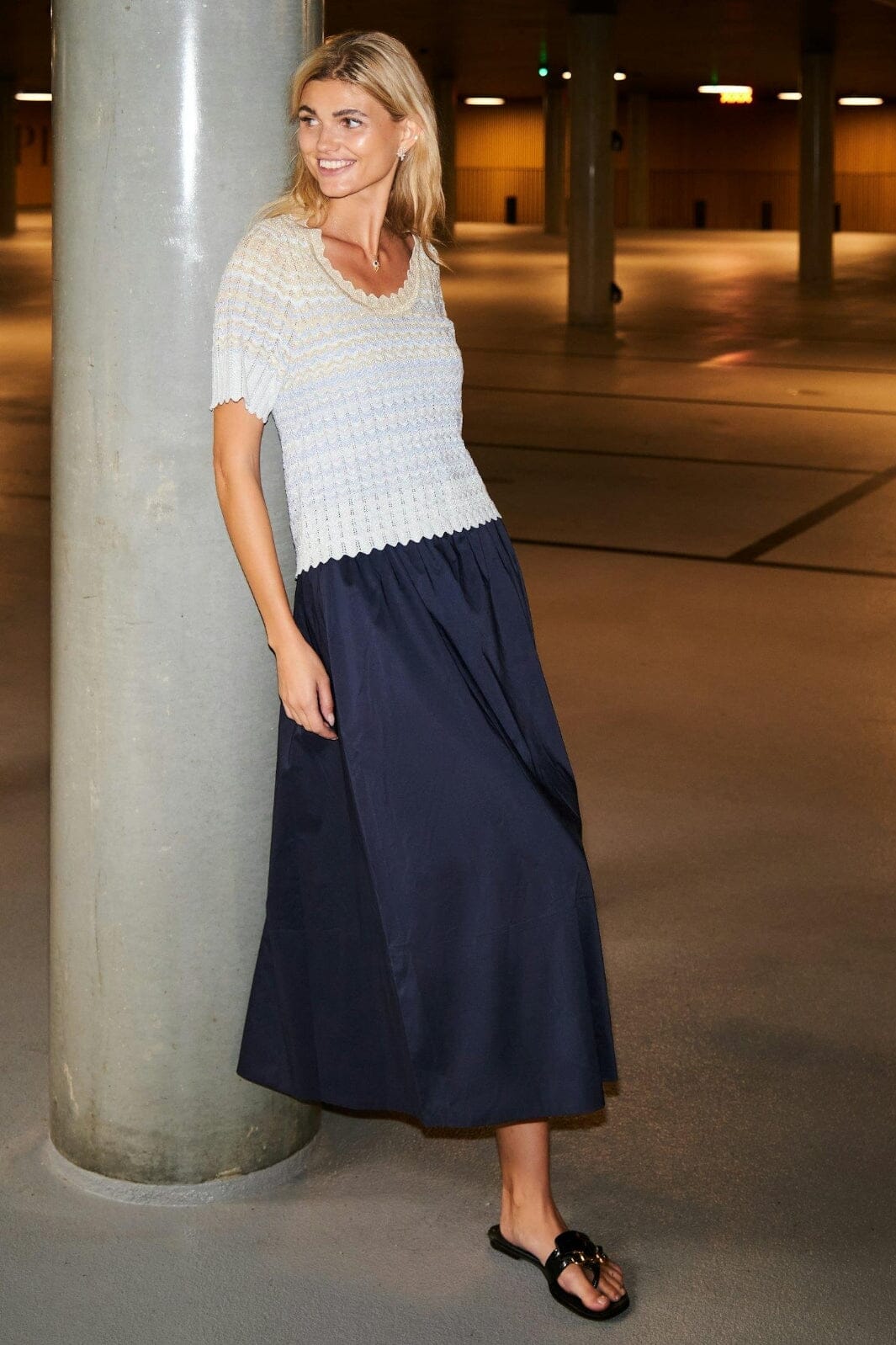 Neo Noir - Yara Poplin Skirt - Navy