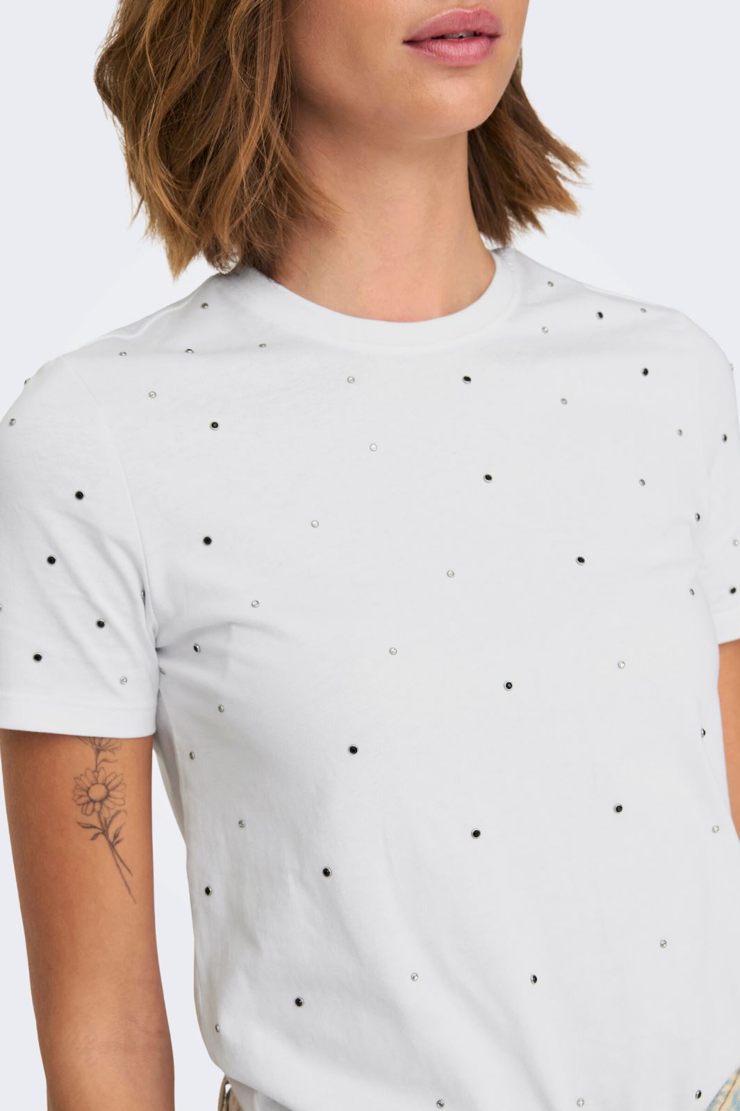 Only - Onlglobe Life S/S O-Neck Tee Box - 4691952 Bright White Gunm+Transp+Silver Studs