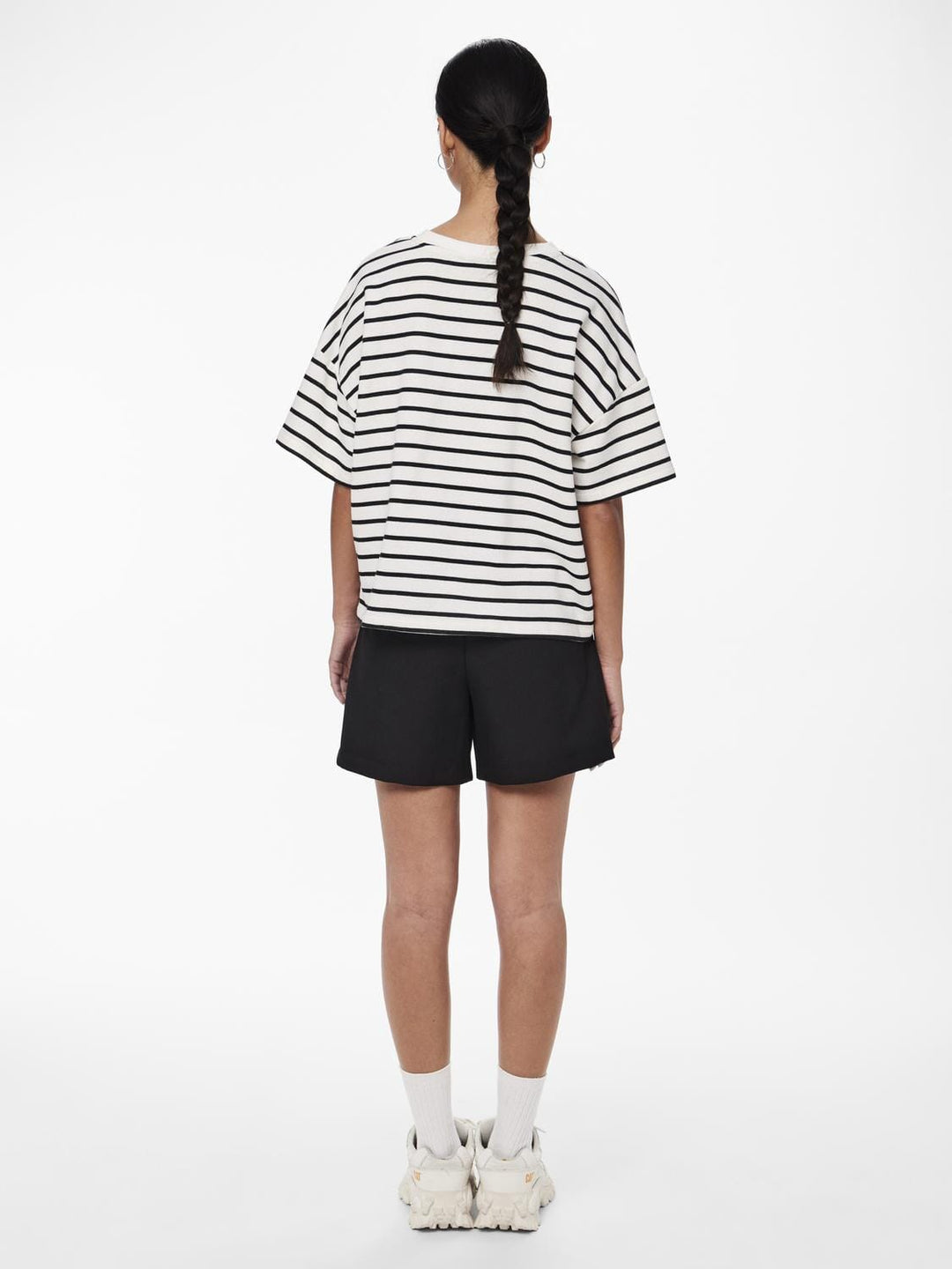 Pieces - Pcchilli Summer 2/4 Sweat Stripe - 4476191 Cloud Dancer Black Bluser 