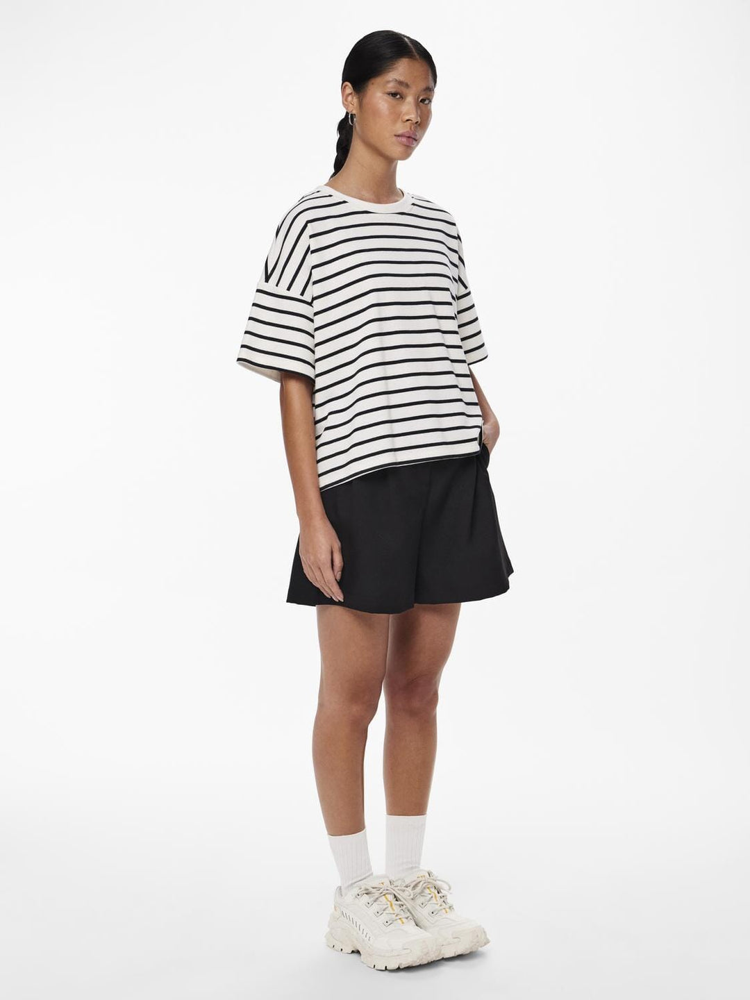 Pieces - Pcchilli Summer 2/4 Sweat Stripe - 4476191 Cloud Dancer Black Bluser 