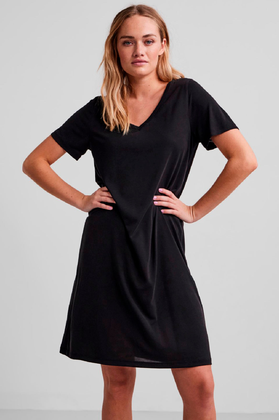 Pieces - PcKamala Ss Tee V-Neck Dress - Black Kjoler 