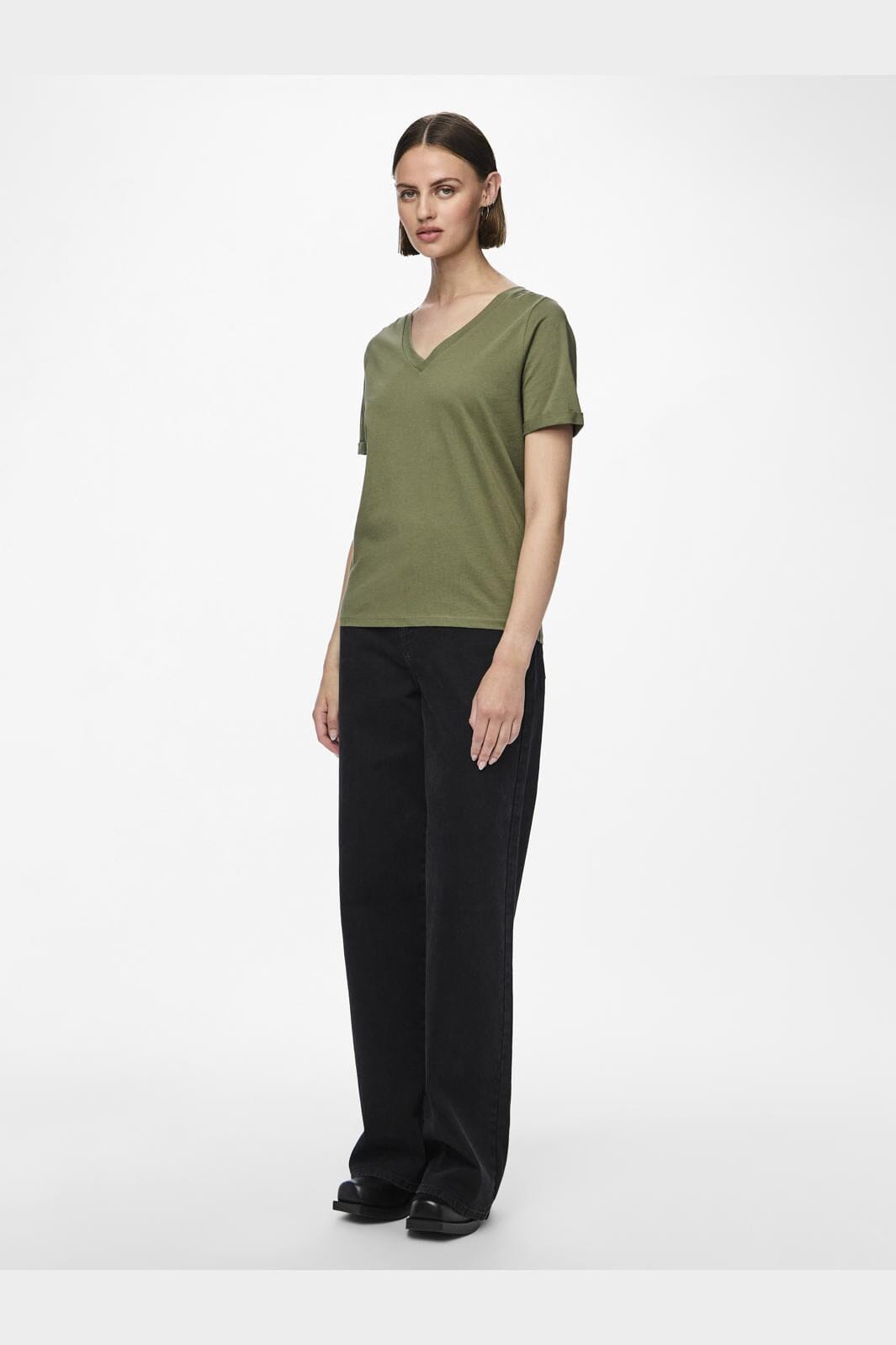 Pieces - Pcria Ss V-Neck Solid Tee - 3783308 Deep Lichen Green