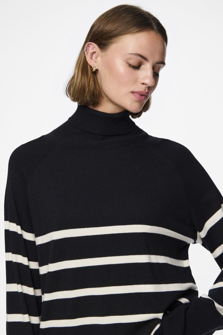 Pieces - Pcsia Ls Rollneck Knit - 4542868 Black White