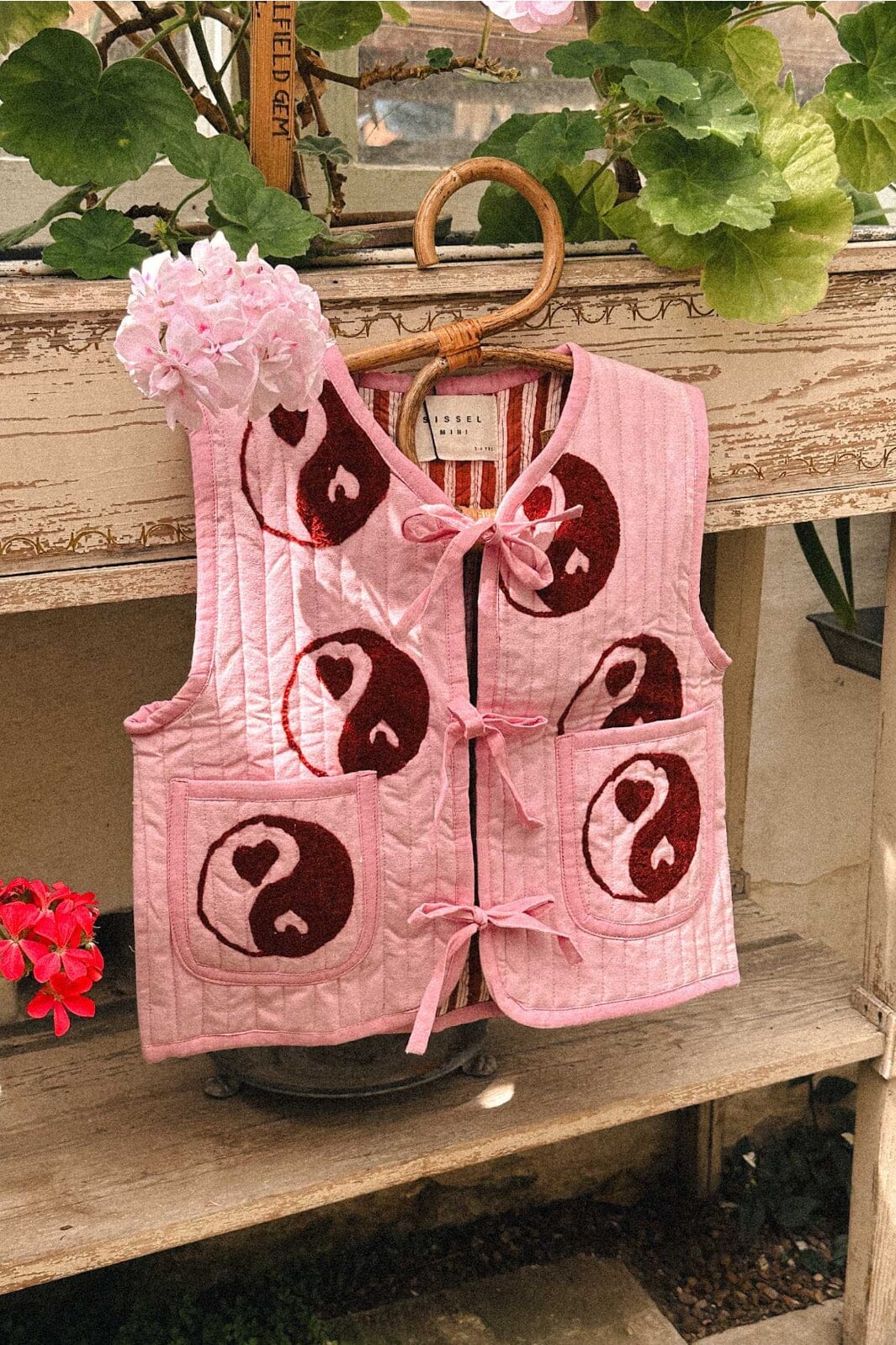 Sissel Edelbo - Honey MINI Vest SE 1524 - Yin & Yang Pink